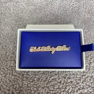 Disneyland Club 33 Gold Cursive Script Pin New In Box